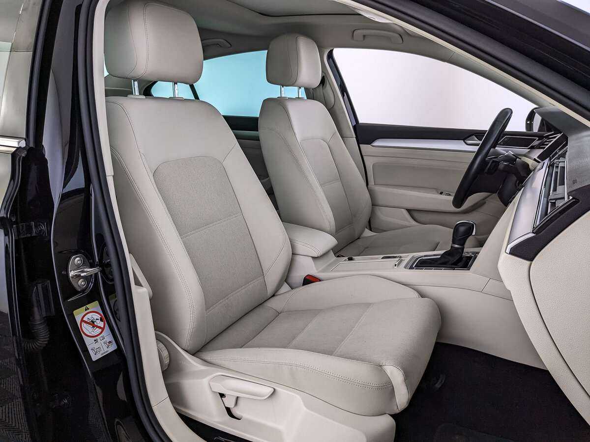 Купить Volkswagen Passat, 2018, 44 409 км.. Фото: #19