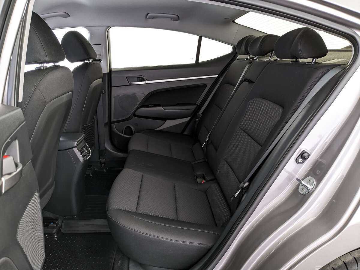 Купить Hyundai Elantra, 2019, 29 862 км.. Фото: #13
