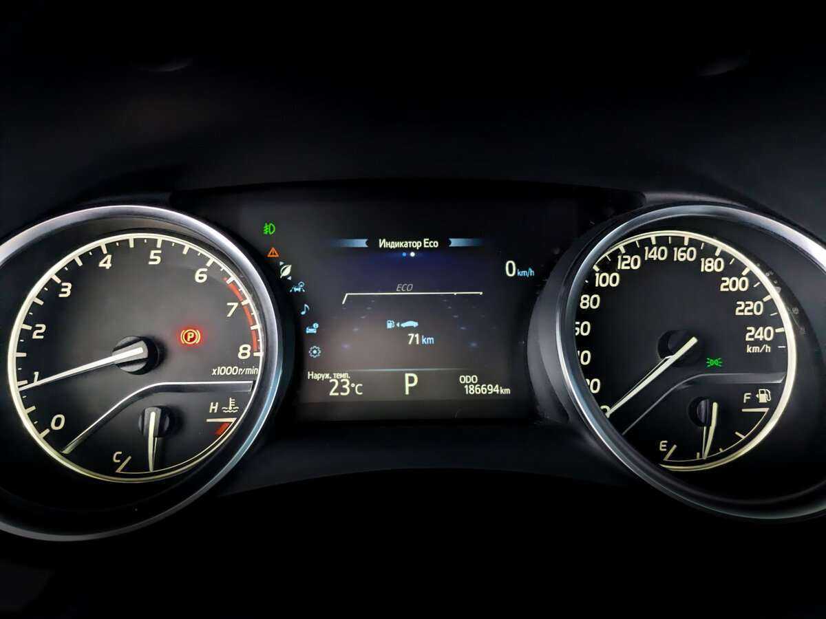 Купить Toyota Camry, 2019, 186 689 км.. Фото: #12