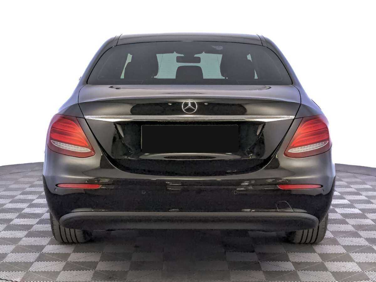 Купить Mercedes-Benz E-Класс, 2018, 241 284 км.. Фото: #5