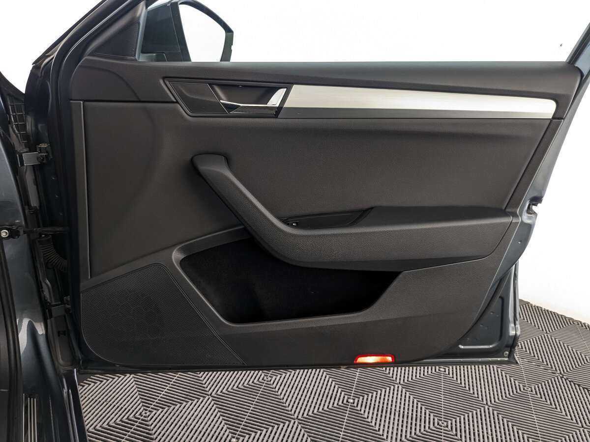 Купить Skoda Superb, 2019, 201 065 км.. Фото: #19