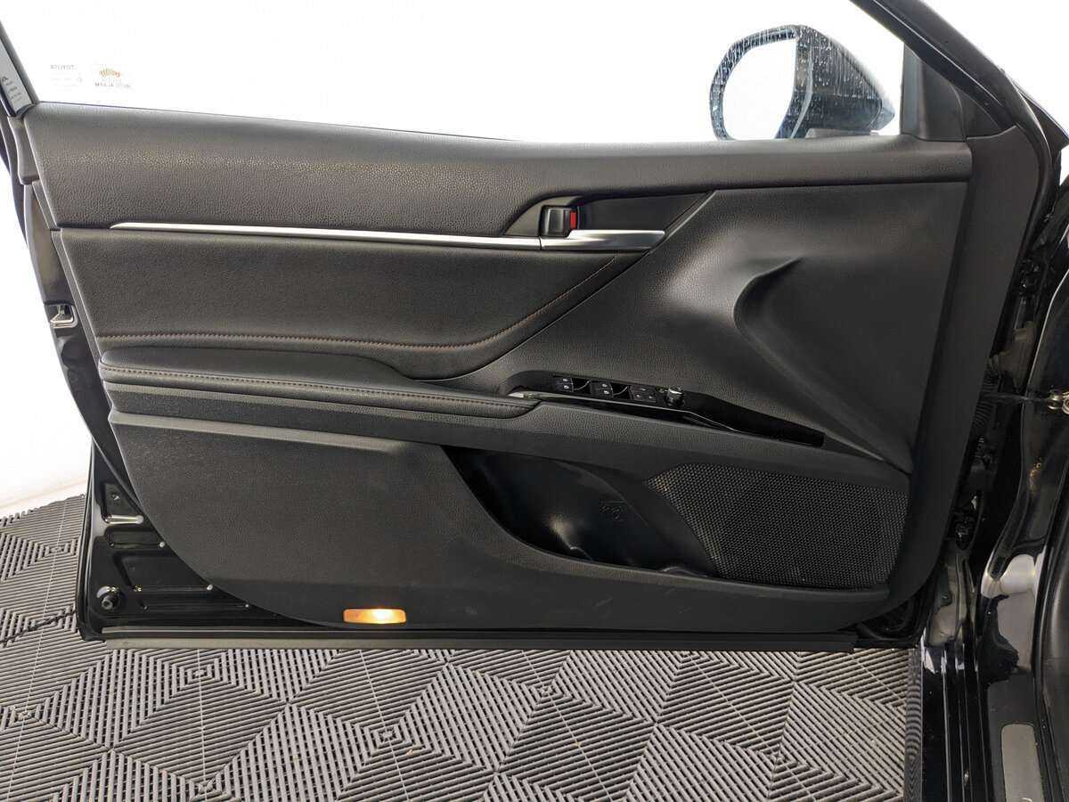 Купить Toyota Camry, 2019, 31 196 км.. Фото: #14