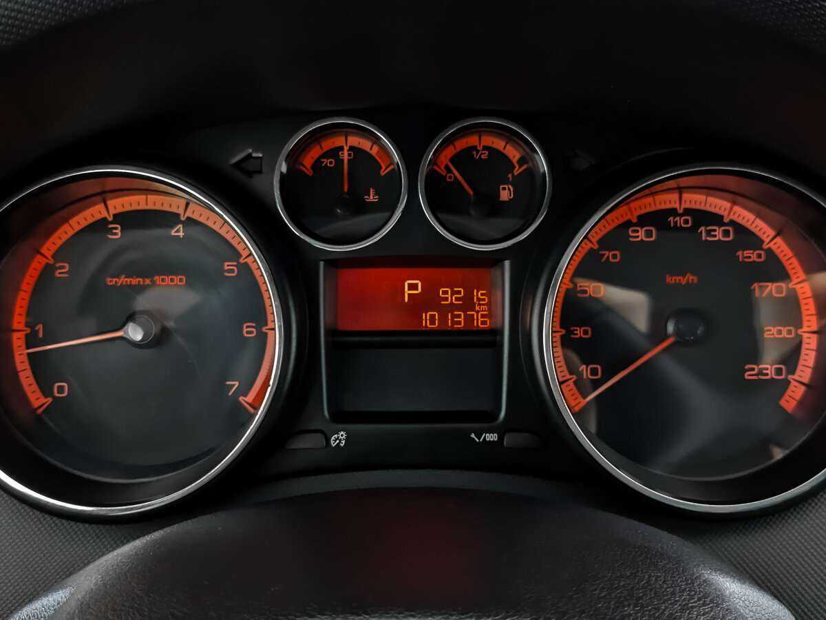 Купить Peugeot 408, 2013, 101 382 км.. Фото: #15