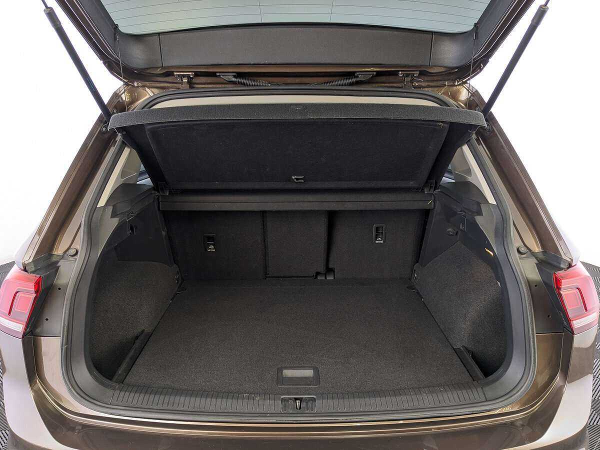 Купить Volkswagen Tiguan, 2020, 134 987 км.. Фото: #9