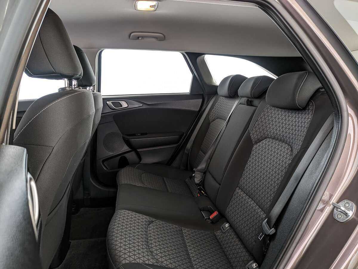 Купить Kia Ceed, 2021, 92 797 км.. Фото: #13