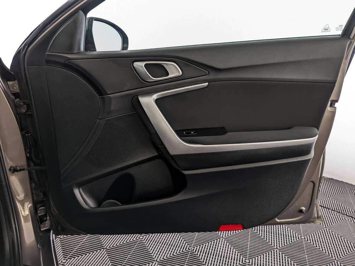 Купить Kia Ceed, 2021, 92 797 км.. Фото: #19