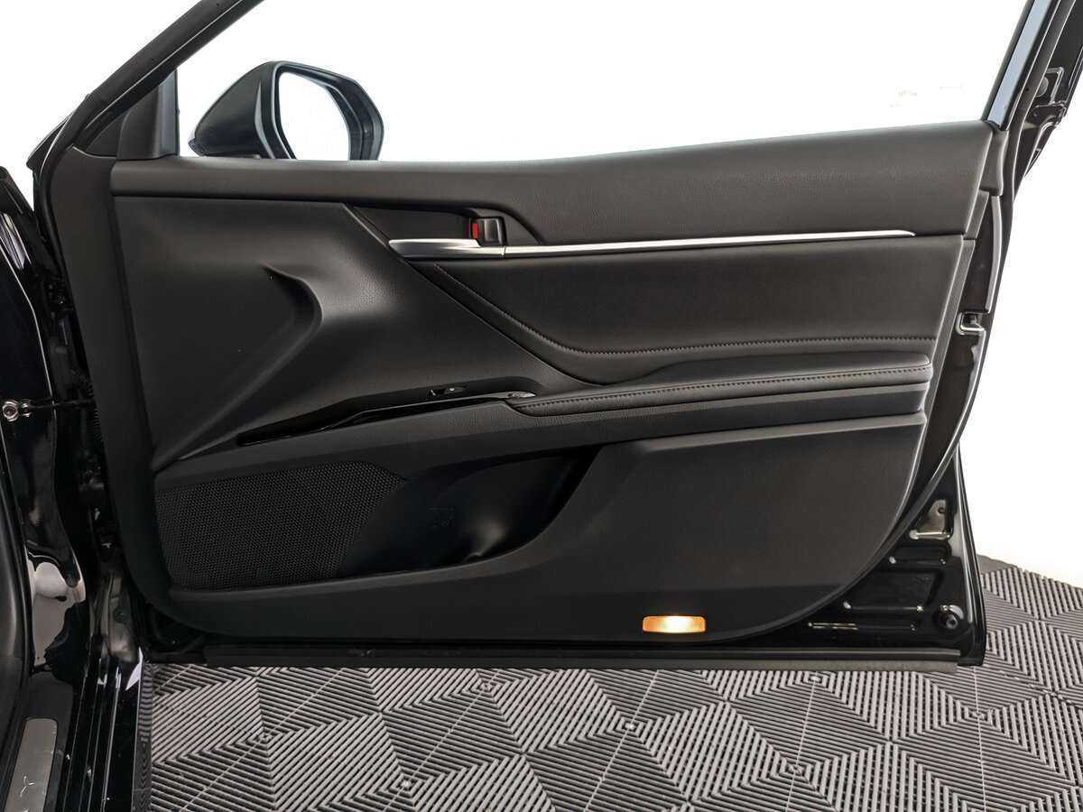 Купить Toyota Camry, 2019, 81 232 км.. Фото: #17