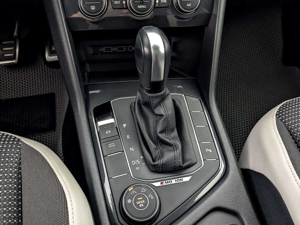 Купить Volkswagen Tiguan, 2020, 80 905 км.. Фото: #25