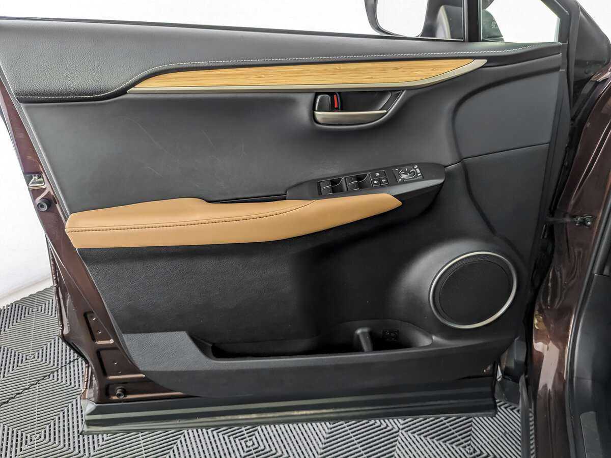 Купить Lexus NX, 2017, 107 835 км.. Фото: #14