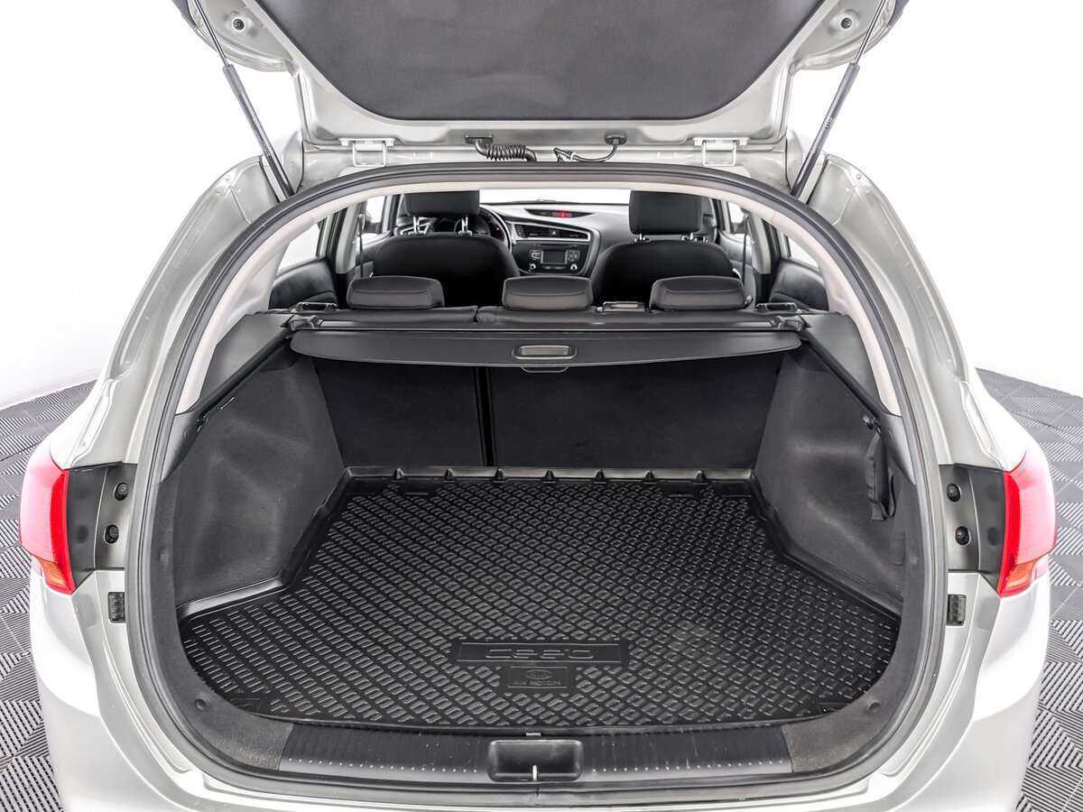 Купить Kia Ceed, 2017, 143 102 км.. Фото: #9