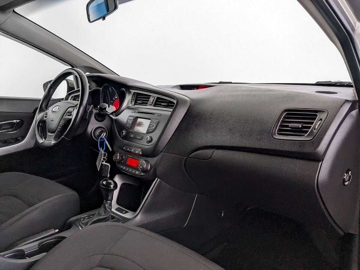 Купить Kia Ceed, 2017, 143 102 км.. Фото: #10