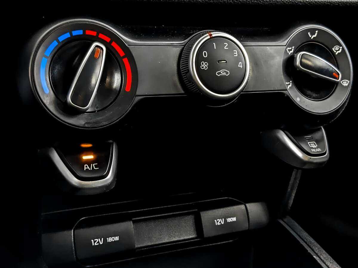 Купить Kia Rio, 2021, 61 000 км.. Фото: #24