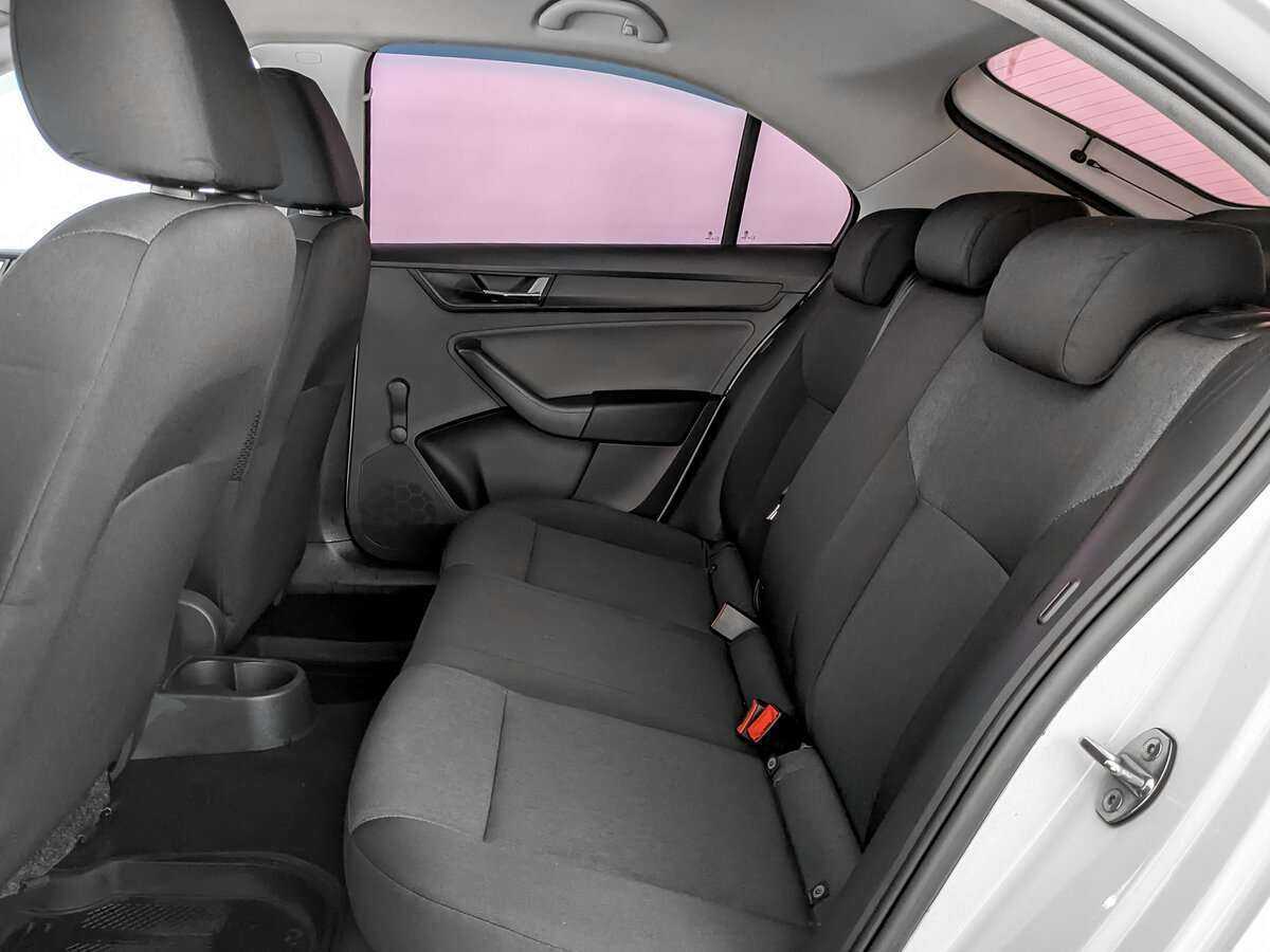 Купить Skoda Rapid, 2017, 132 368 км.. Фото: #9