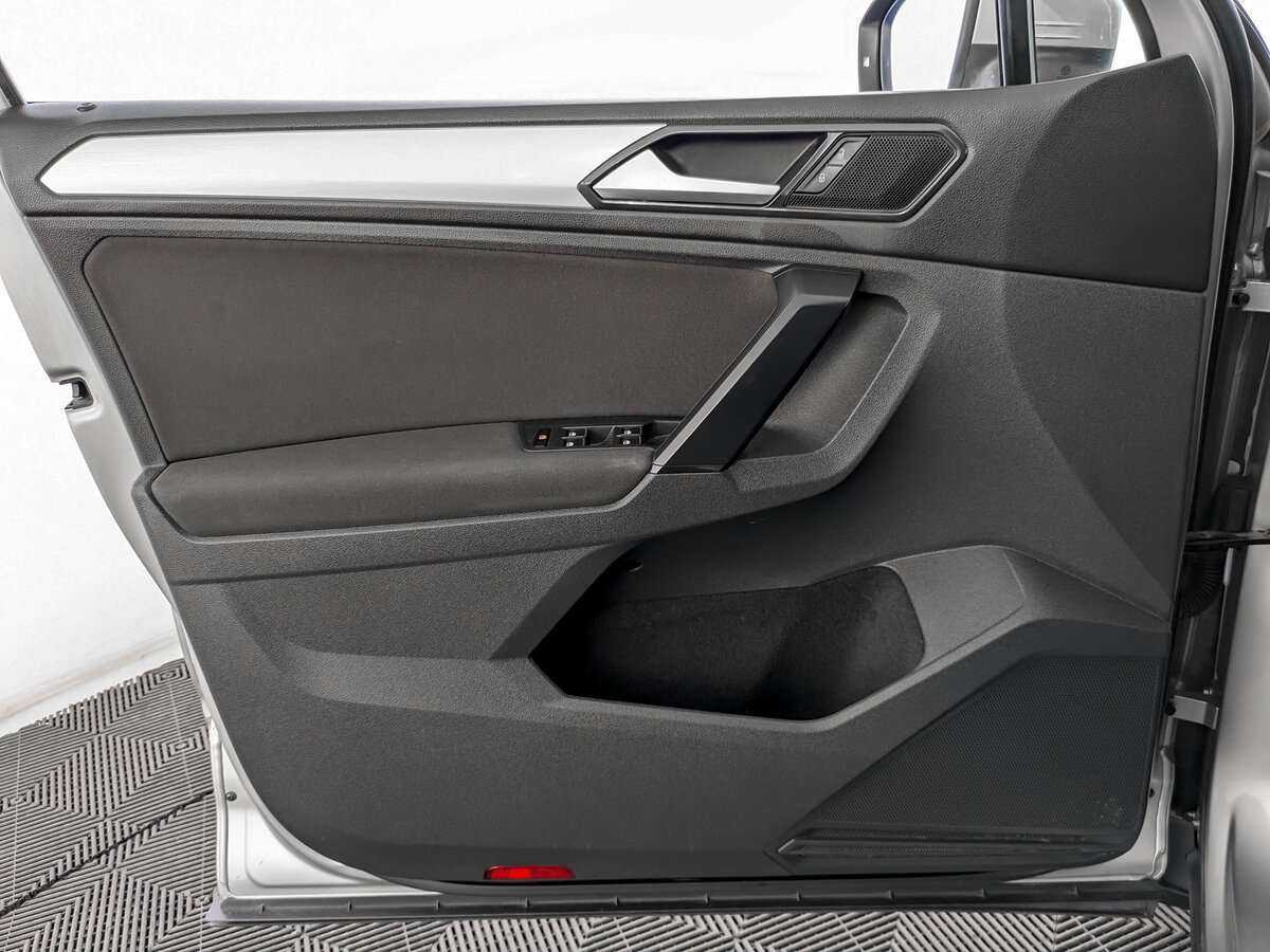 Купить Volkswagen Tiguan, 2017, 107 312 км.. Фото: #14