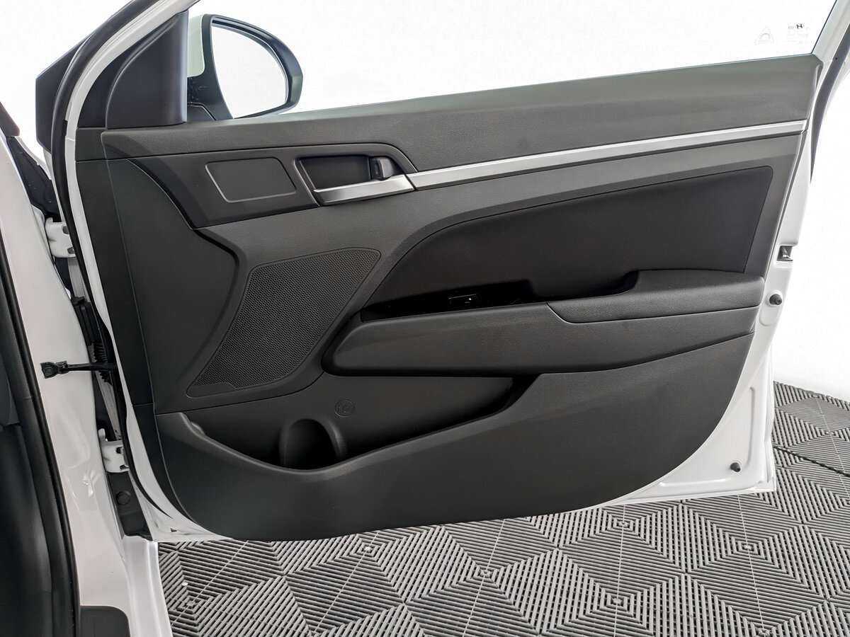 Купить Hyundai Elantra, 2020, 75 339 км.. Фото: #18