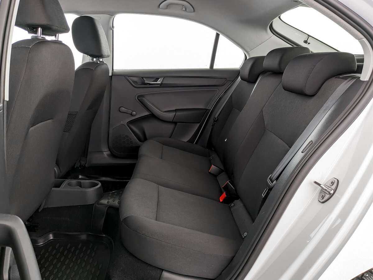 Купить Skoda Rapid, 2018, 112 381 км.. Фото: #9