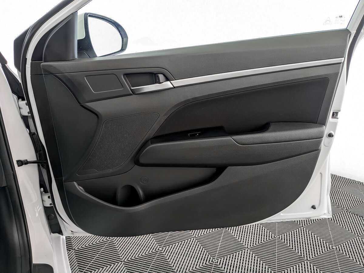 Купить Hyundai Elantra, 2020, 71 482 км.. Фото: #19