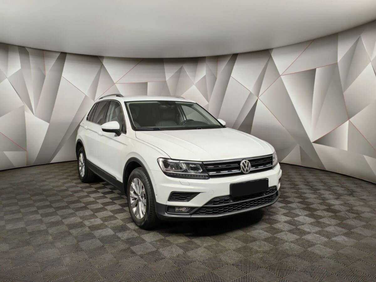 Купить Volkswagen Tiguan, 2018, 133 225 км.. Фото: #2