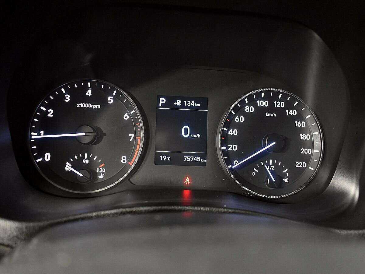 Купить Hyundai Solaris, 2018, 75 744 км.. Фото: #9