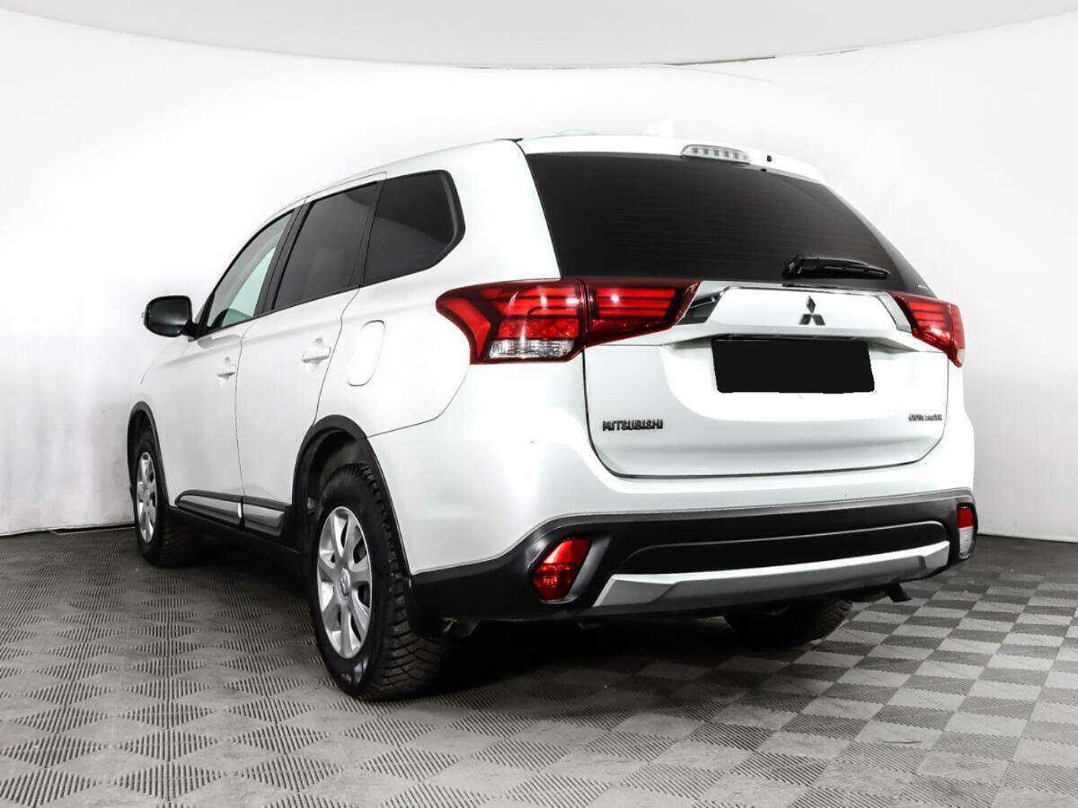 Купить Mitsubishi Outlander, 2018, 92 560 км.. Фото: #6
