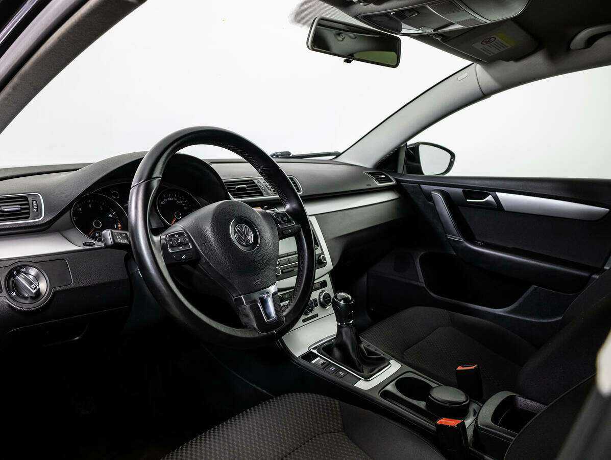 Купить Volkswagen Passat, 2013, 145 126 км.. Фото: #8