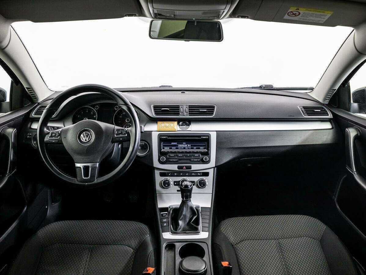 Купить Volkswagen Passat, 2013, 145 126 км.. Фото: #10