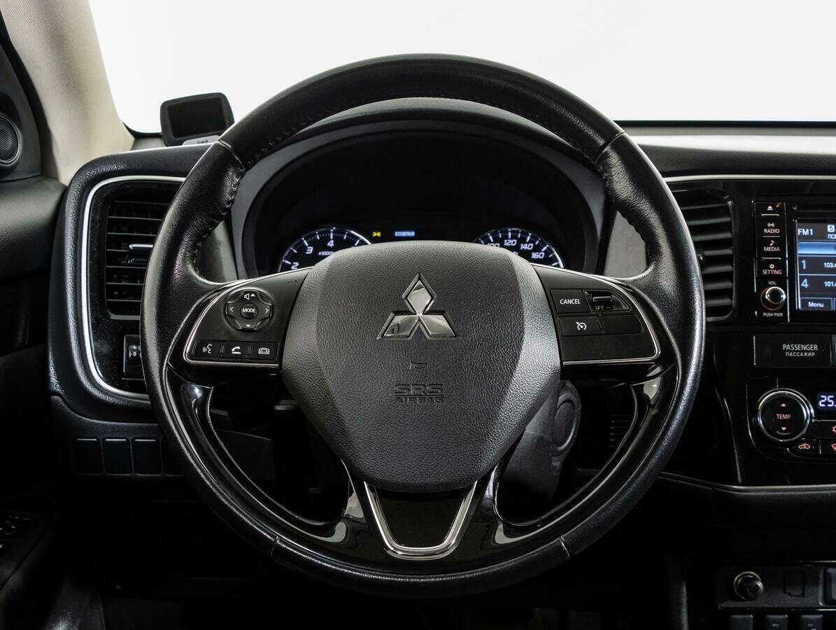 Купить Mitsubishi Outlander, 2017, 69 134 км.. Фото: #11