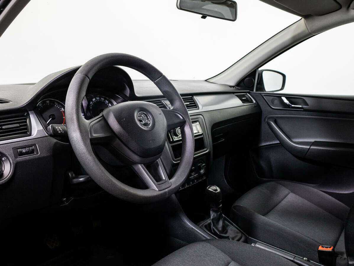 Купить Skoda Rapid, 2017, 81 872 км.. Фото: #8