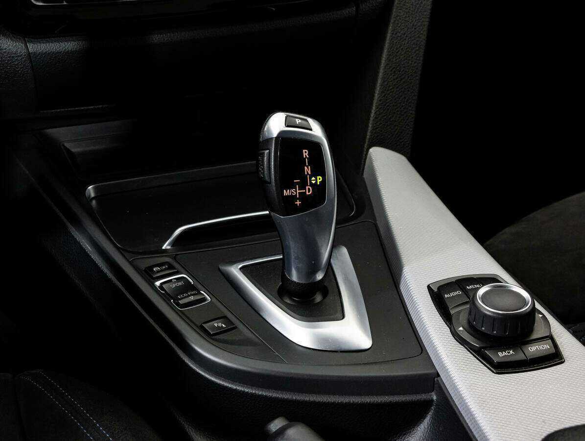 Купить BMW 3 серии, 2017, 179 232 км.. Фото: #13