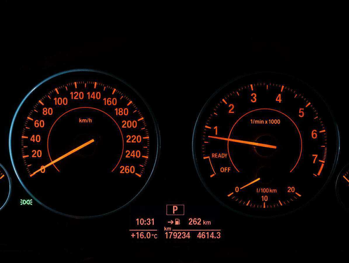 Купить BMW 3 серии, 2017, 179 232 км.. Фото: #20