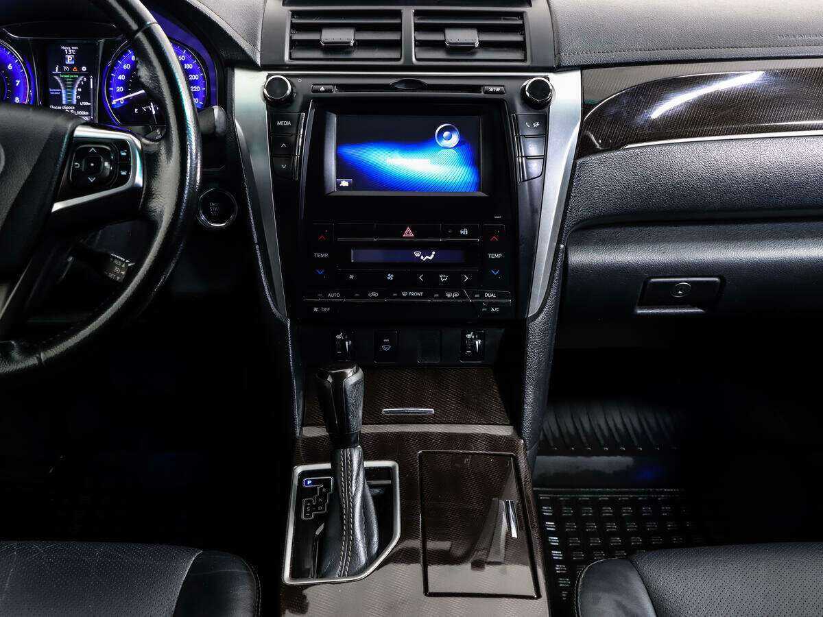 Купить Toyota Camry, 2017, 176 436 км.. Фото: #14