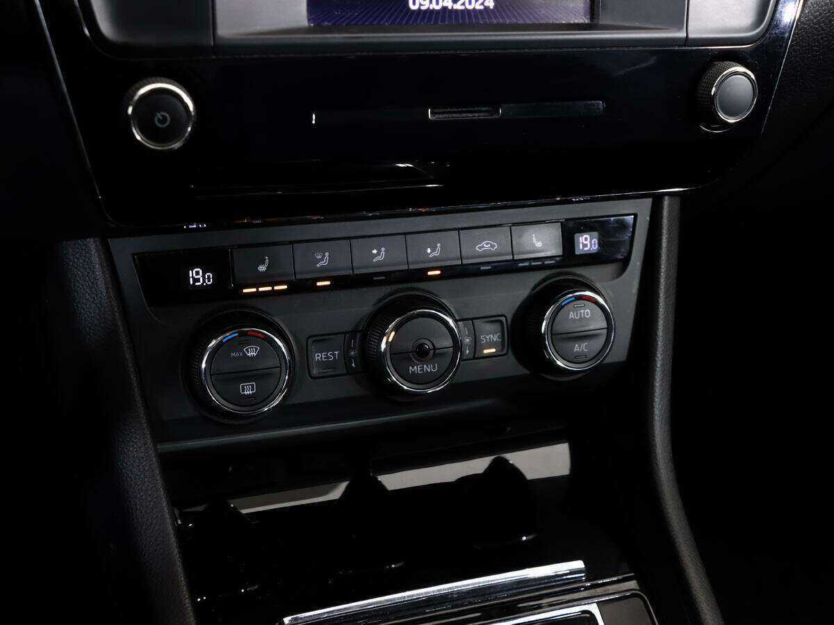 Купить Skoda Superb, 2016, 116 360 км.. Фото: #11