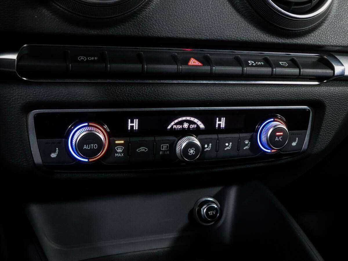 Купить Audi A3, 2019, 130 123 км.. Фото: #10