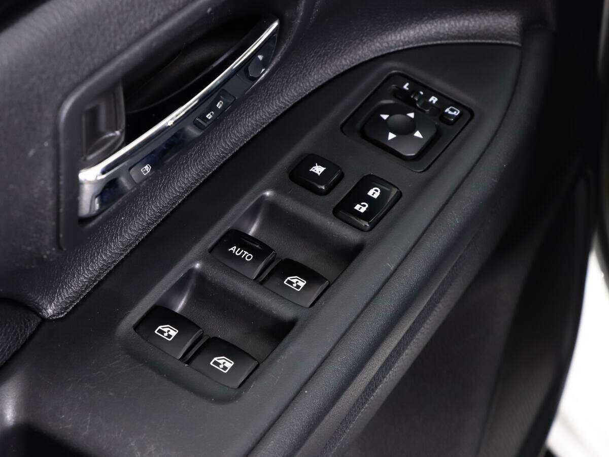 Купить Mitsubishi Outlander, 2017, 108 883 км.. Фото: #9