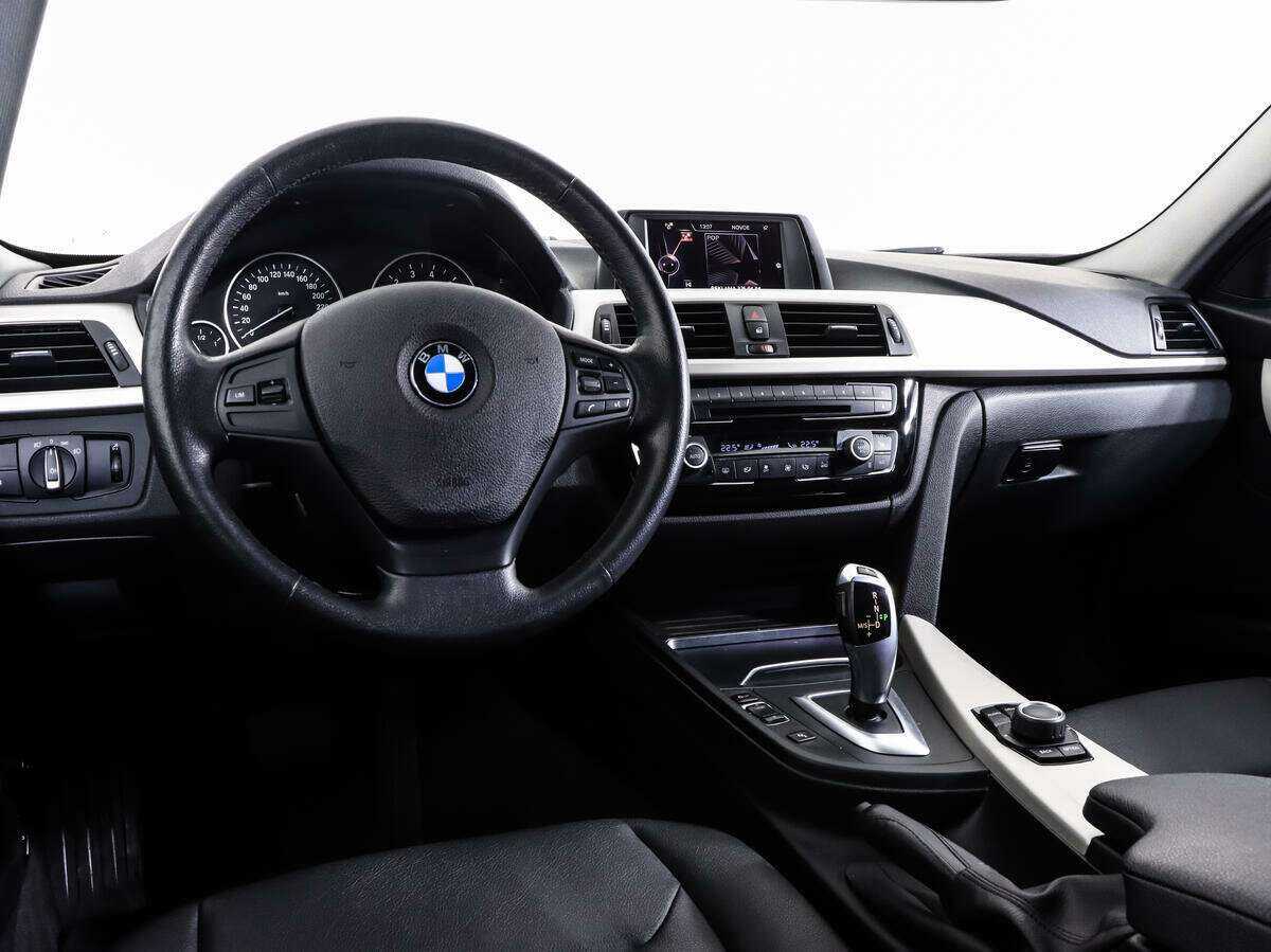 Купить BMW 3 серии, 2015, 114 354 км.. Фото: #10