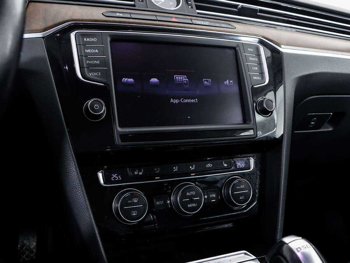 Купить Volkswagen Passat, 2016, 140 877 км.. Фото: #14