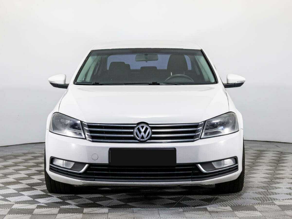Купить Volkswagen Passat, 2012, 279 510 км.. Фото: #1