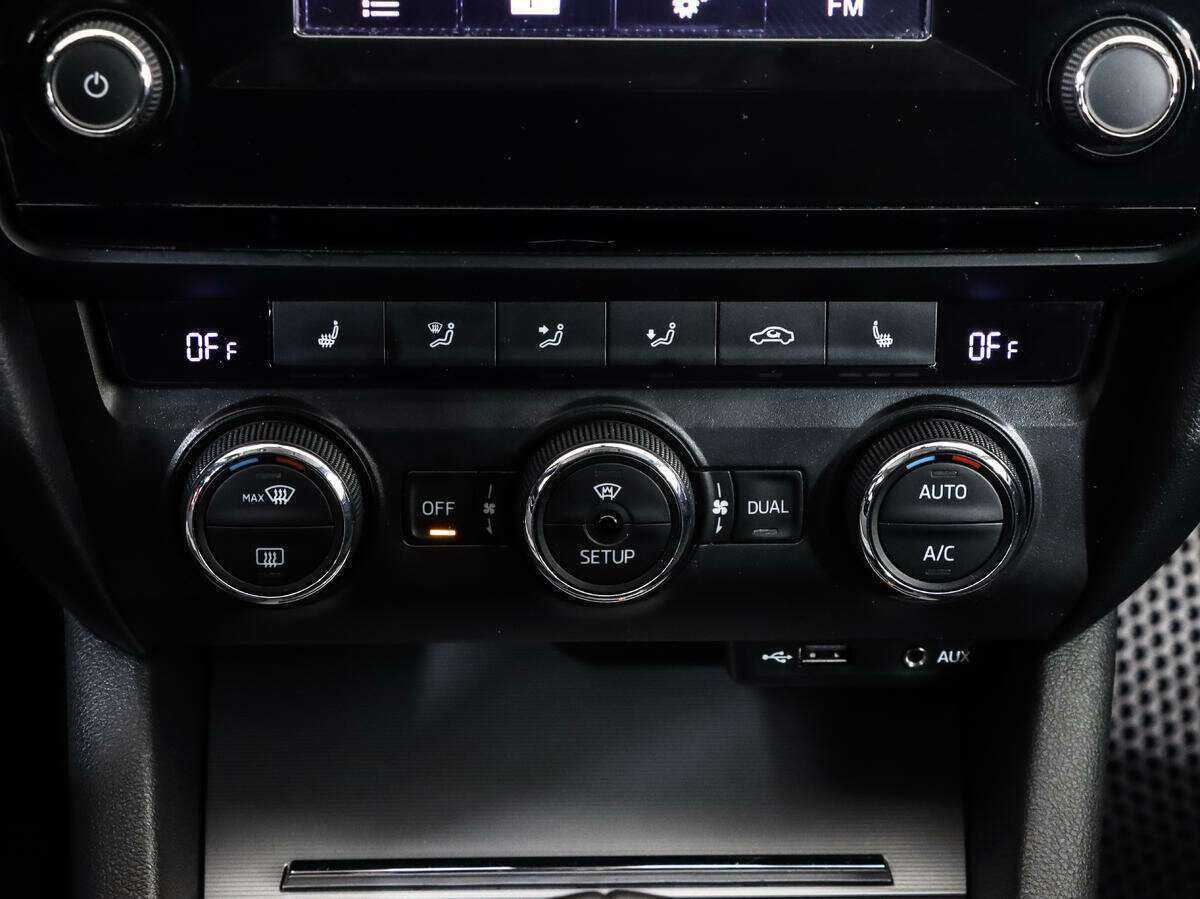 Купить Шкода Октавия, 2015, 225 559 км.. Фото: #11