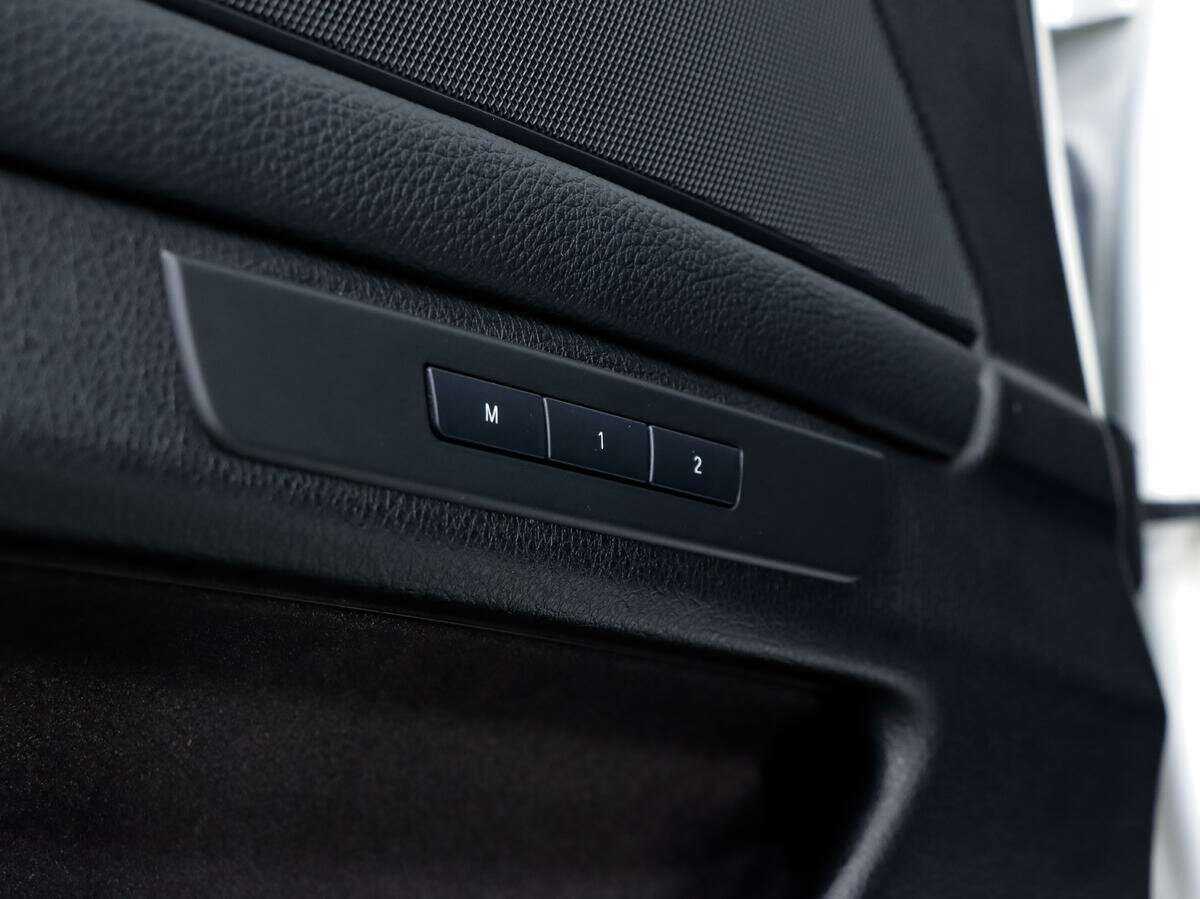 Купить BMW 5 серии, 2013, 236 804 км.. Фото: #12