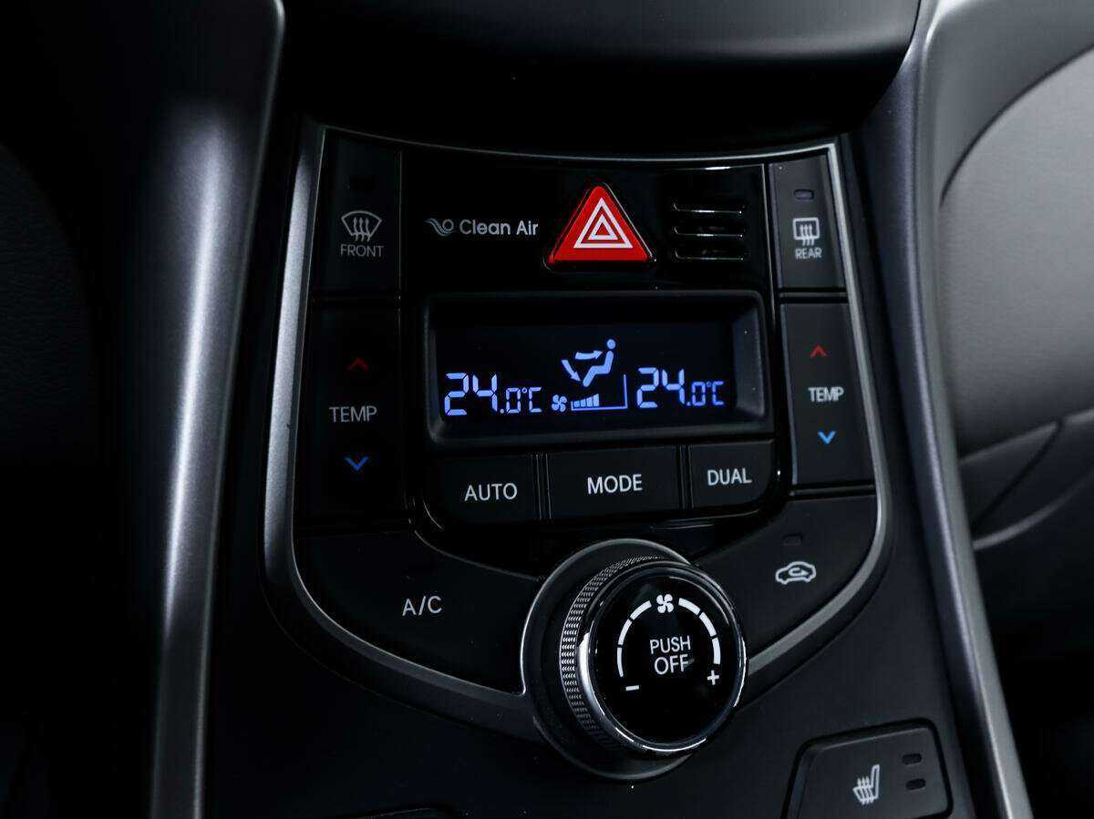 Купить Hyundai Elantra, 2014, 95 902 км.. Фото: #13