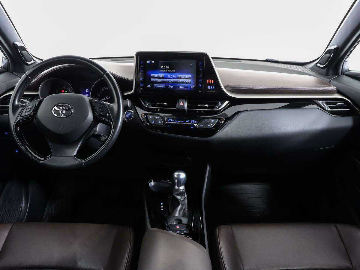 Купить Toyota C-HR, 2018, 116 084 км.. Фото: #9