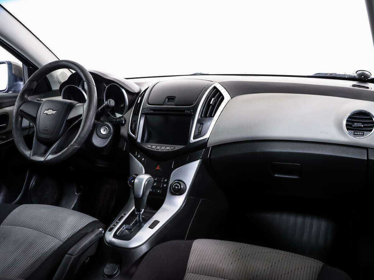 Купить Chevrolet Cruze, 2013, 129 635 км.. Фото: #8