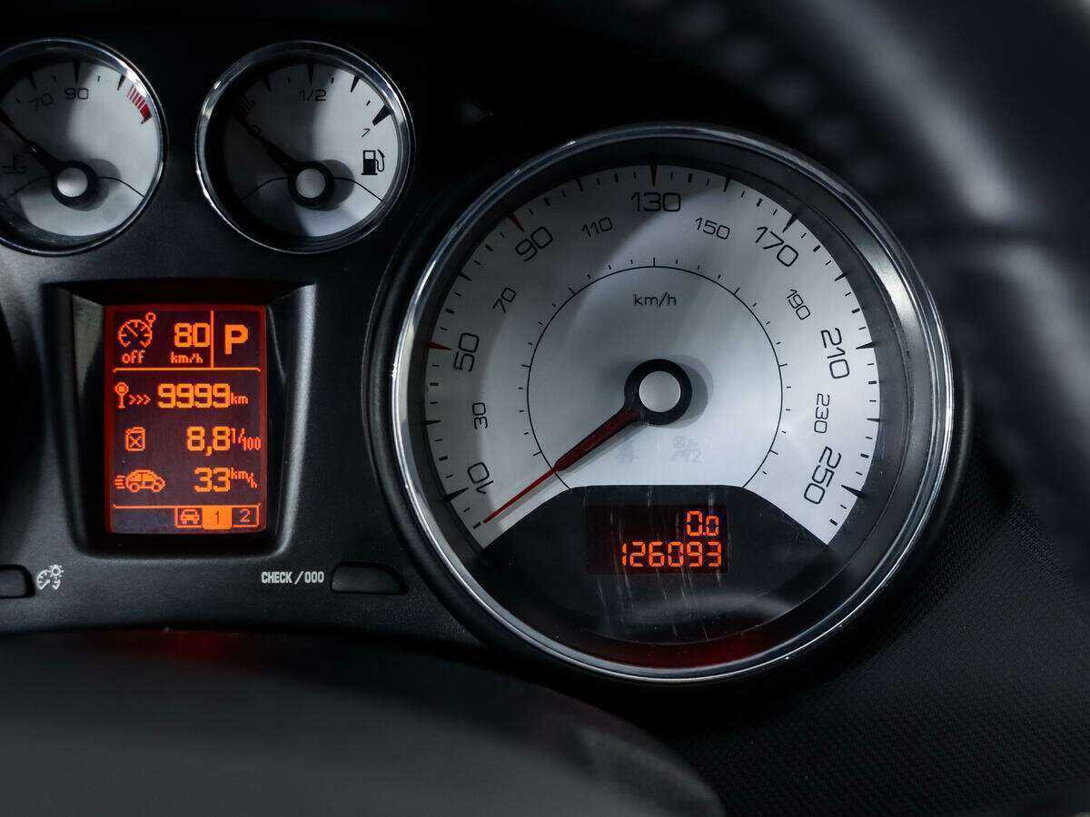 Купить Peugeot 408, 2016, 126 091 км.. Фото: #15