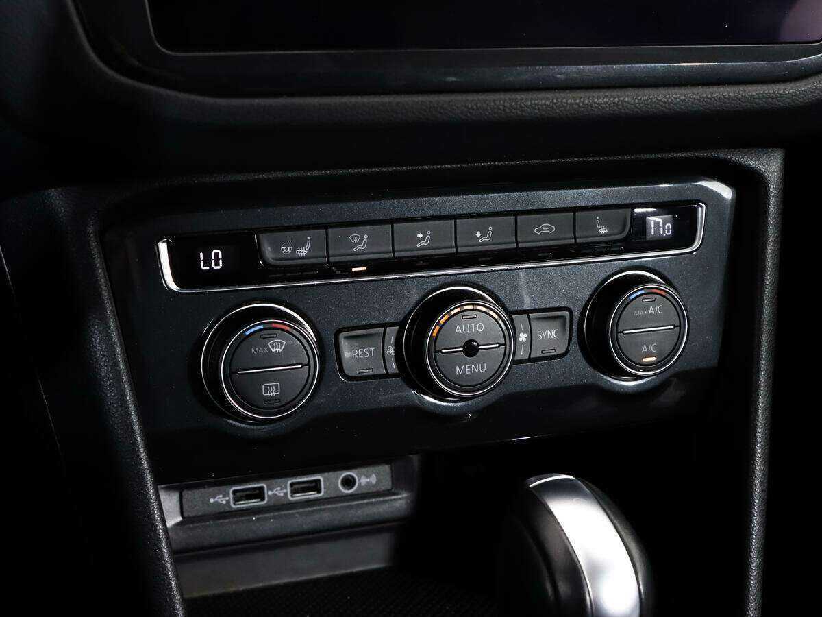 Купить Volkswagen Tiguan, 2020, 89 700 км.. Фото: #14