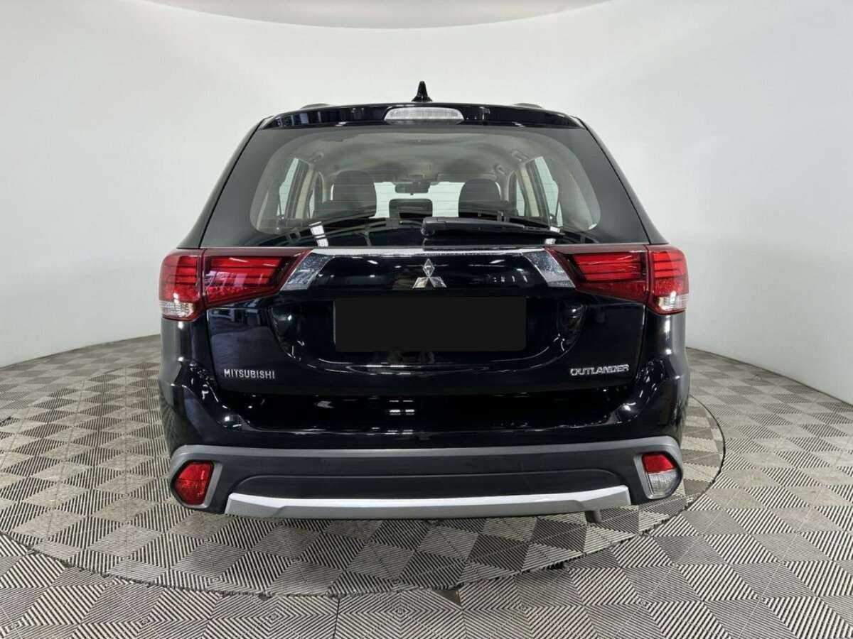 Купить Mitsubishi Outlander, 2017, 146 761 км.. Фото: #2