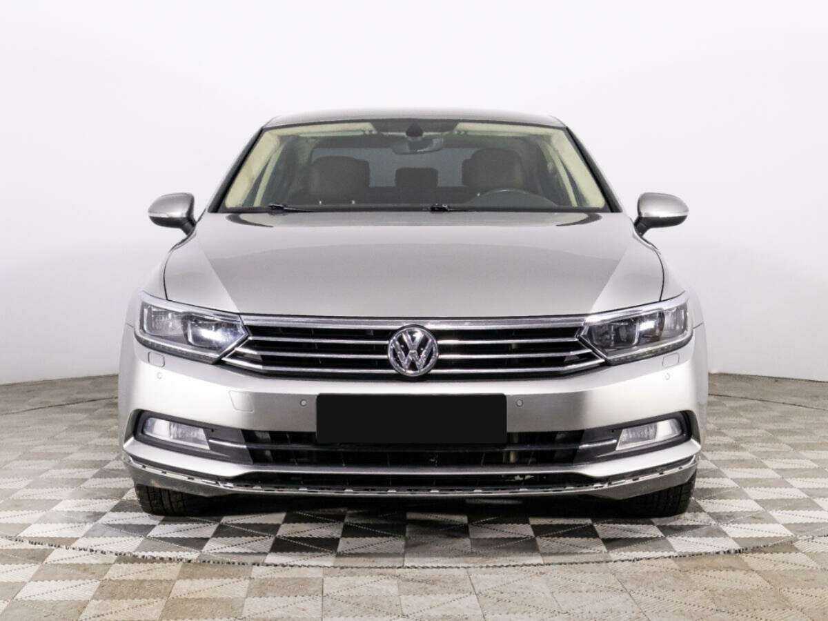 Купить Volkswagen Passat, 2017, 68 113 км.. Фото: #1