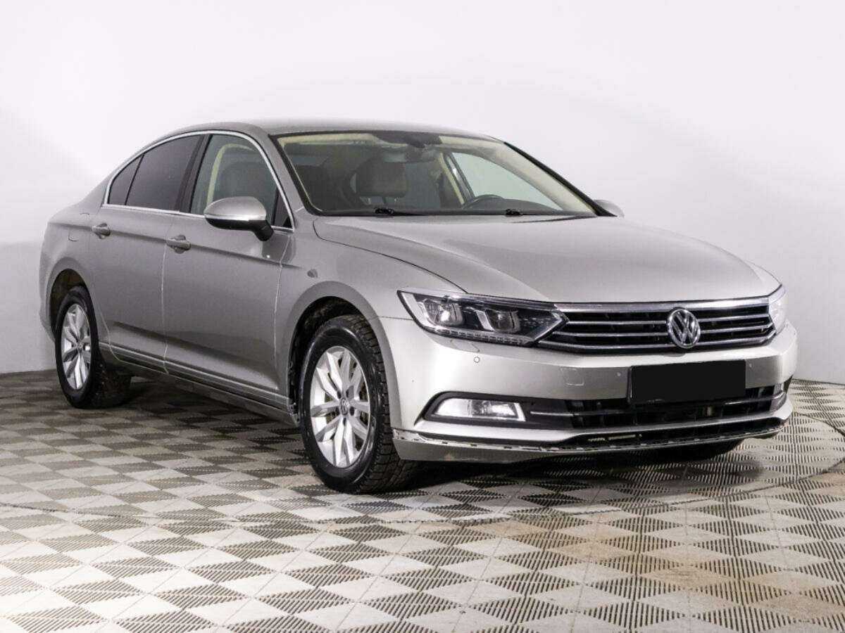 Купить Volkswagen Passat, 2017, 68 113 км.. Фото: #2