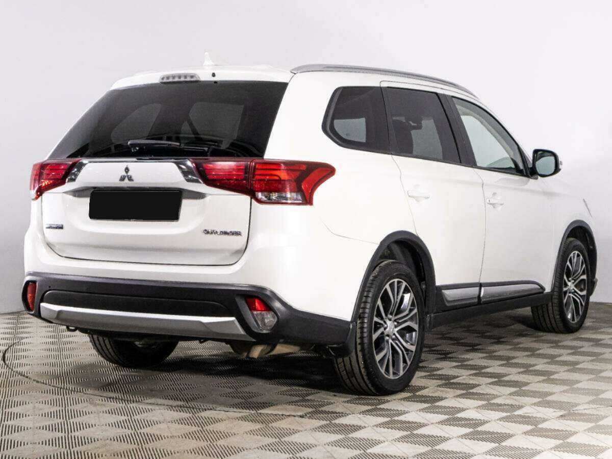 Купить Mitsubishi Outlander, 2017, 190 759 км.. Фото: #4