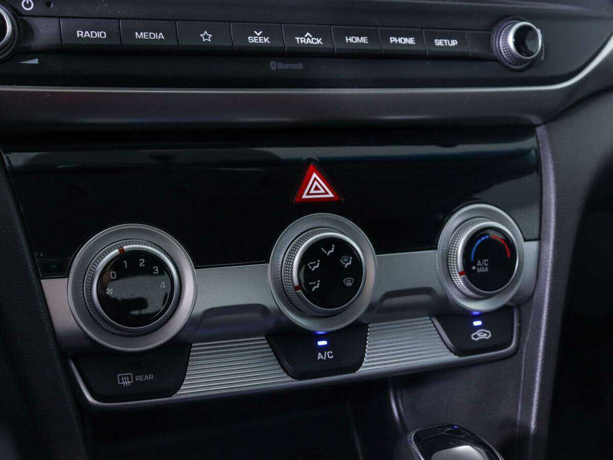 Купить Hyundai Elantra, 2020, 42 303 км.. Фото: #9