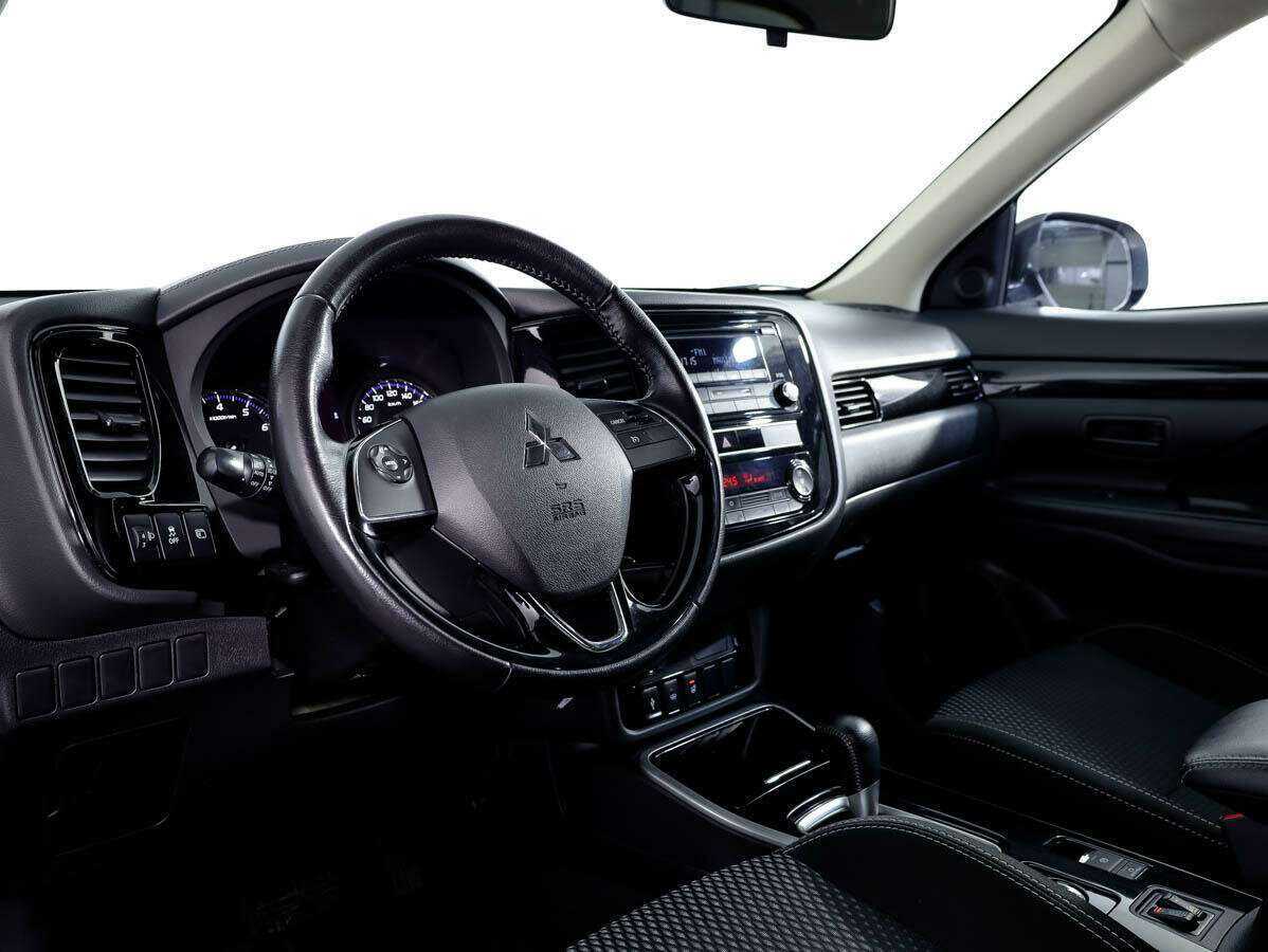 Купить Mitsubishi Outlander, 2018, 94 398 км.. Фото: #10